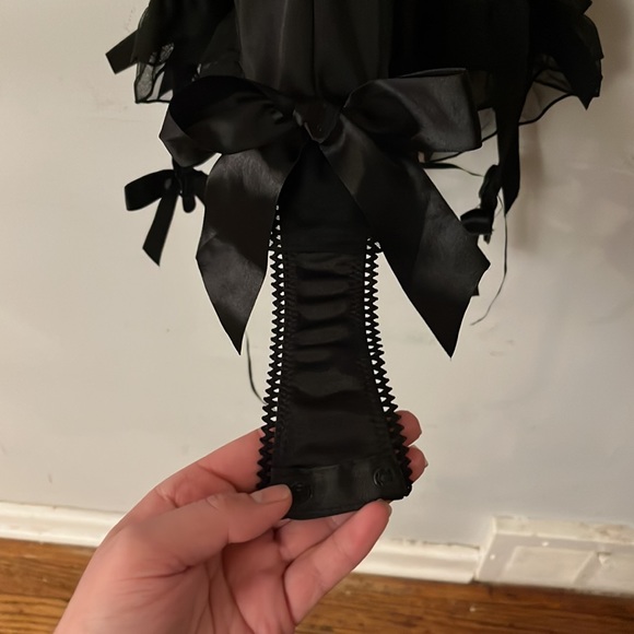 Black Sequence Lingerie - Picture 7 of 11